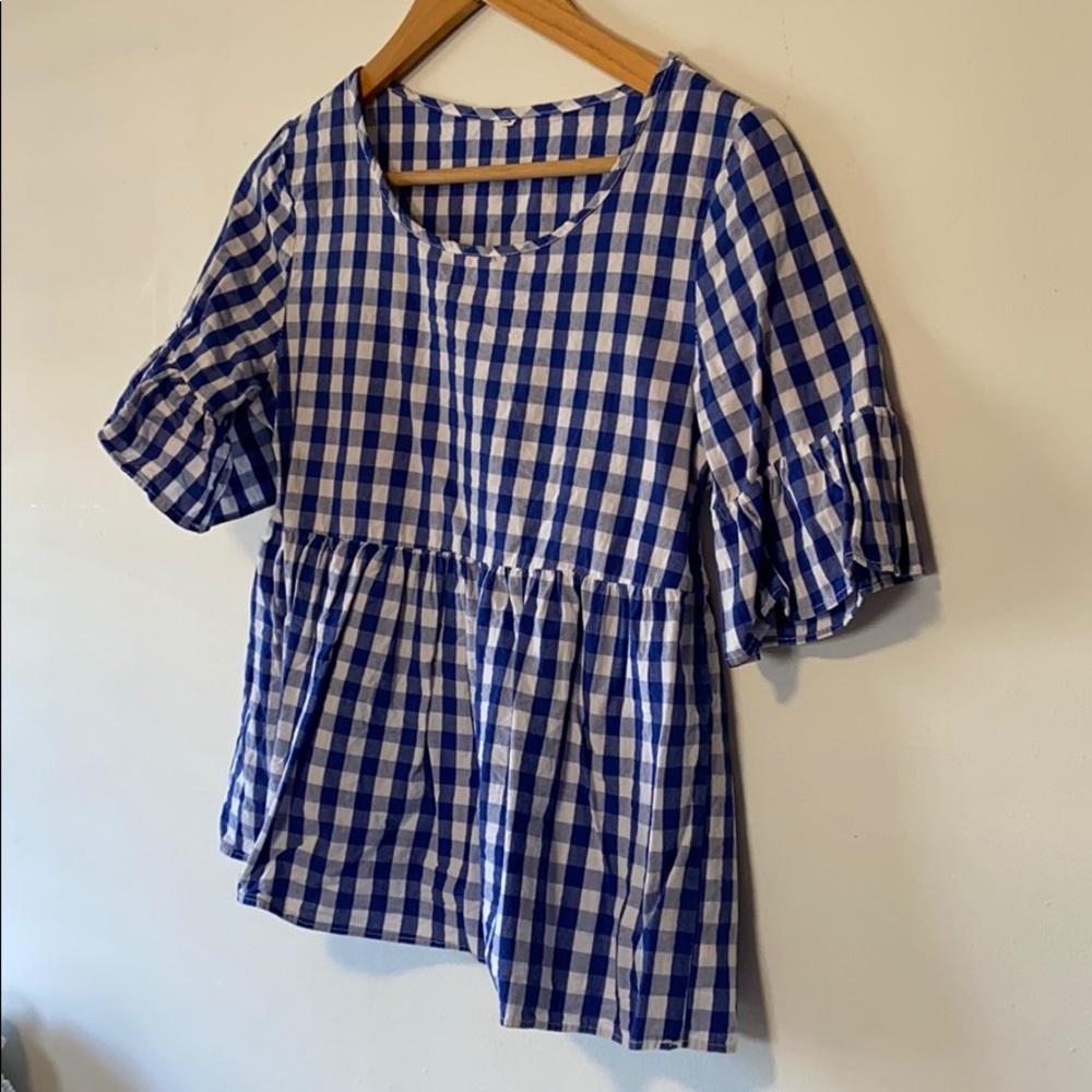 ☀️☀️2/$15 Blue Gingham Shirt with ruffle sleeves